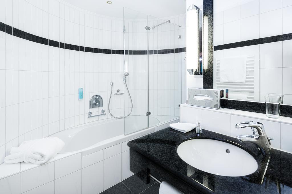 Hotel Villa Marburg Im Park Heigenbruecken Екстер'єр фото