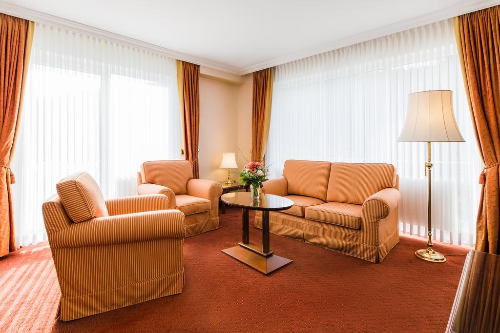 Hotel Villa Marburg Im Park Heigenbruecken Екстер'єр фото