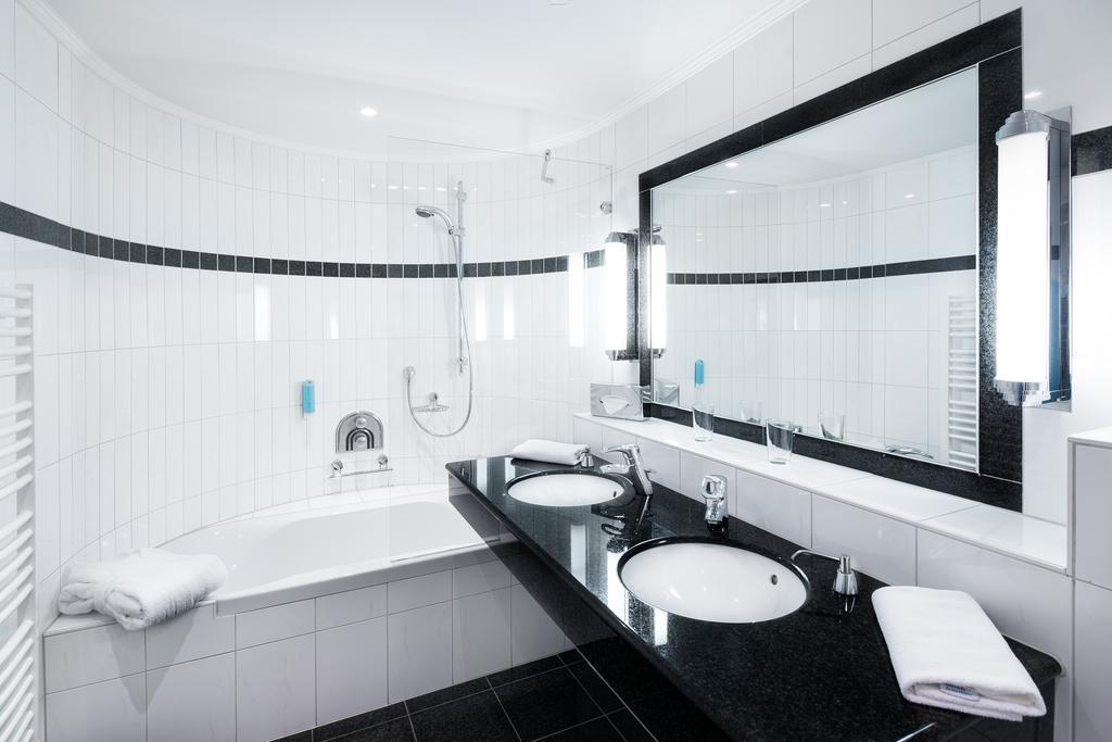 Hotel Villa Marburg Im Park Heigenbruecken Екстер'єр фото